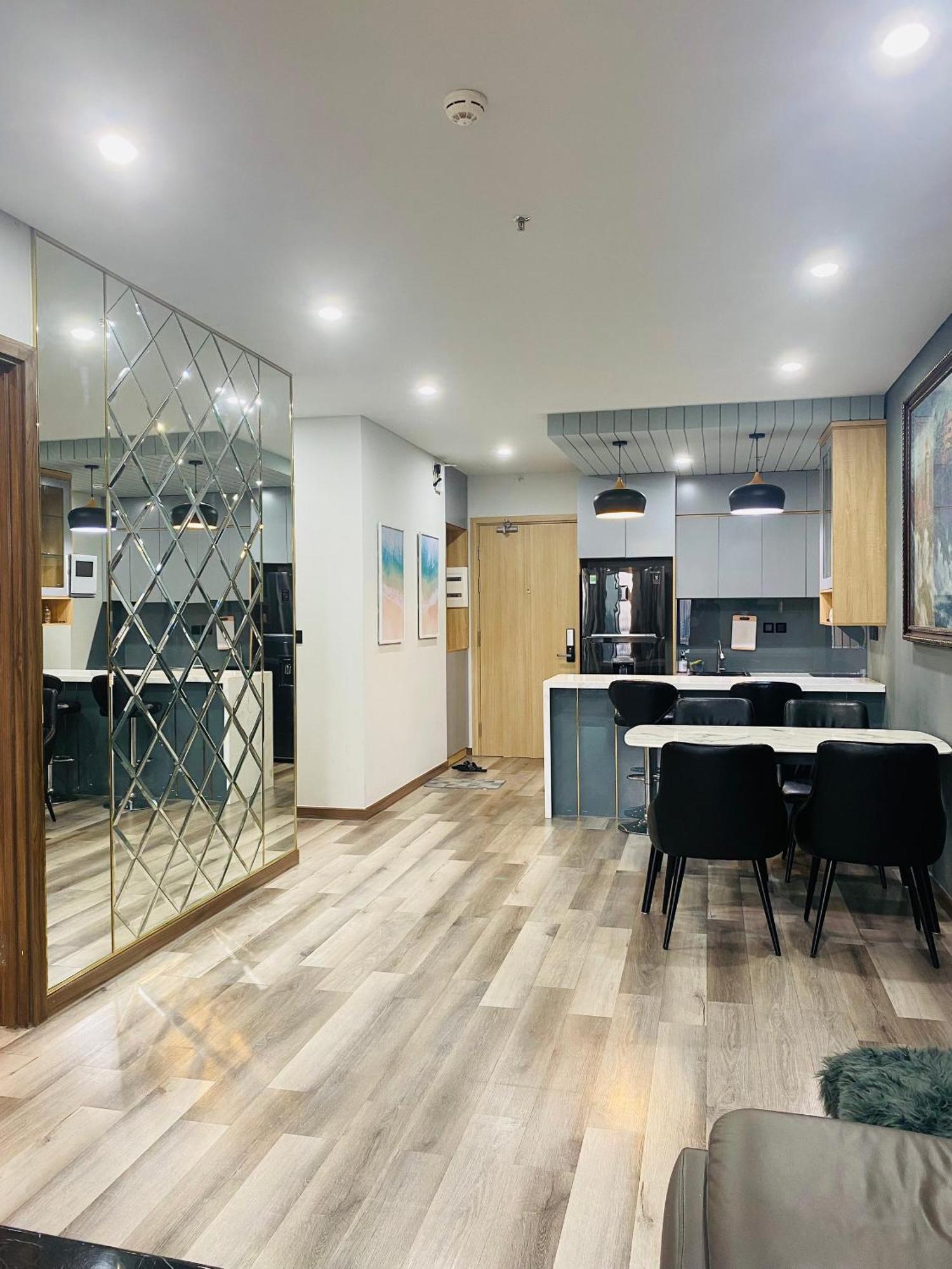 Apartment Ho 2pn Ha Do Centrosa Q10 Ho Chi Minh City